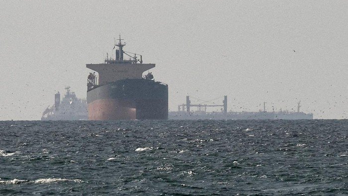 perundingan-damai-gagal-trump-perintahkan-blokade-selat-hormuz-1776052223804_169