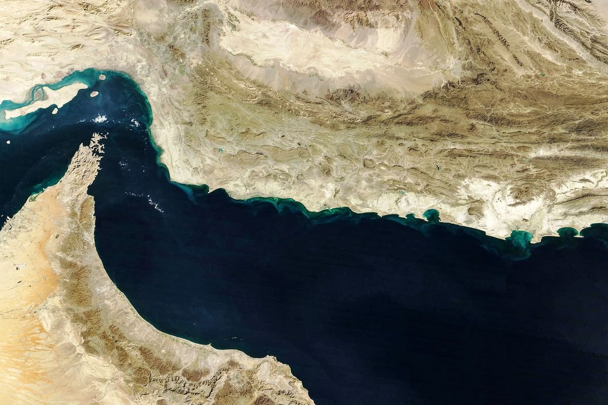 selat hormuz2