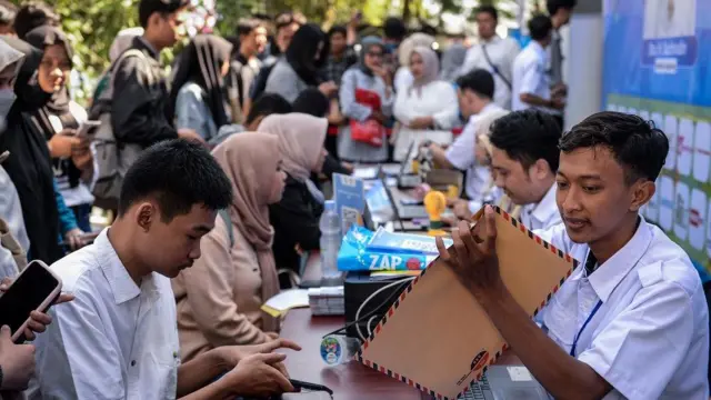 Pencari kerja