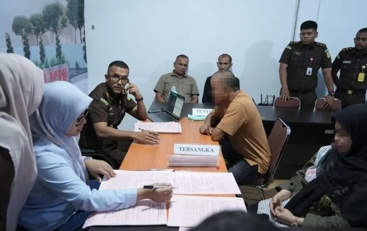 Dua Tersangka Pelanggaran Hukum Jinayat Dilimpahkan ke Kejari Banda Aceh