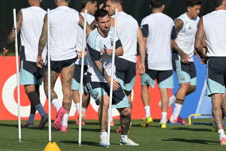 messi latihan