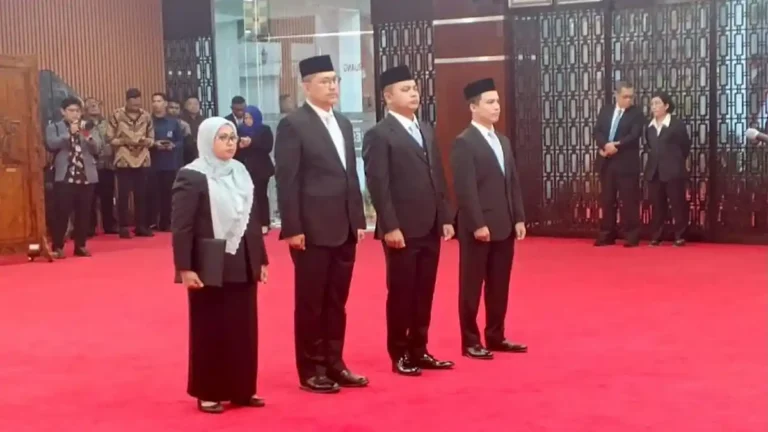Mawardi-Nur-dilantik-sebagai-Kepala-BPMA 2