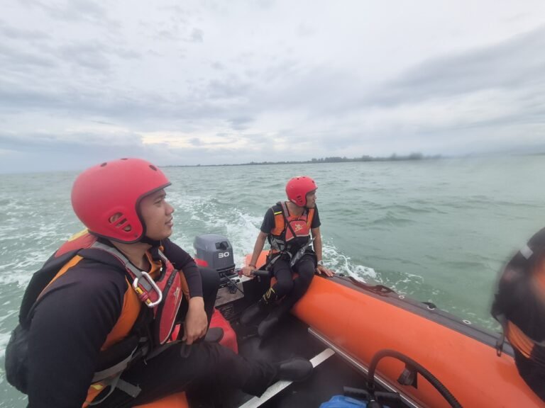 Mut Mainnah Hilang di Perairan Pidie, Diduga Terjatuh Kelaut